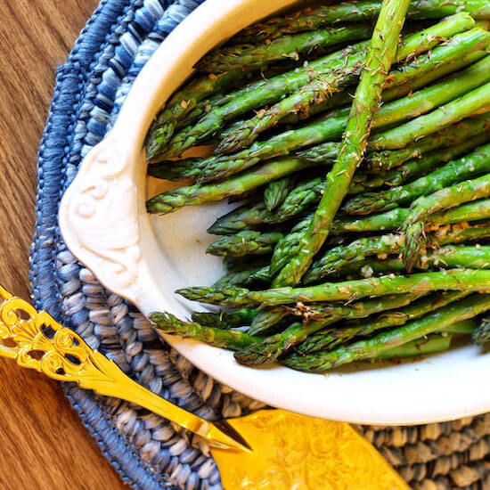 Roasted Lemon Pepper Asparagus from Amy Gorin Nutrition Cookout Side Dish Recipes
