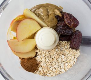 Apple Cinnamon Energy Balls