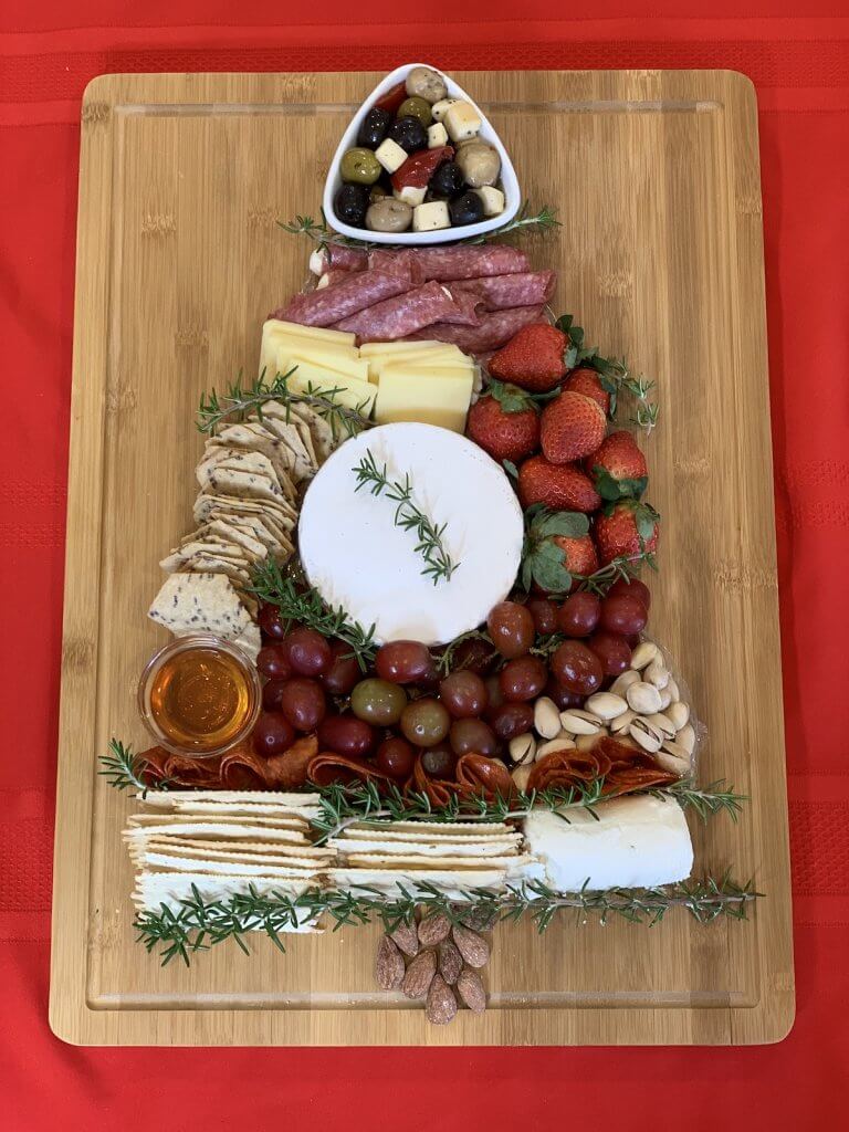 How to Make a Charcuterie Christmas Tree
