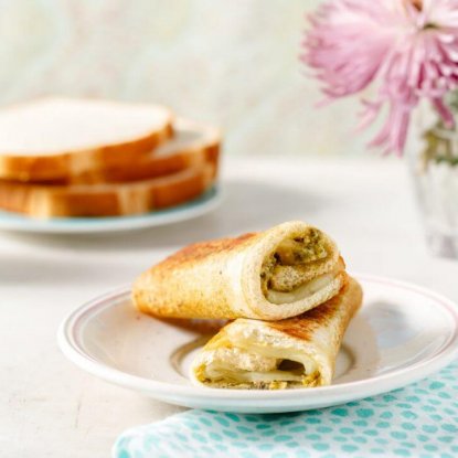 Pesto Grilled Cheese Roll Ups from Holley Grainger
