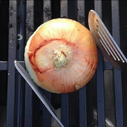 How to Clean the Grill with an Onion