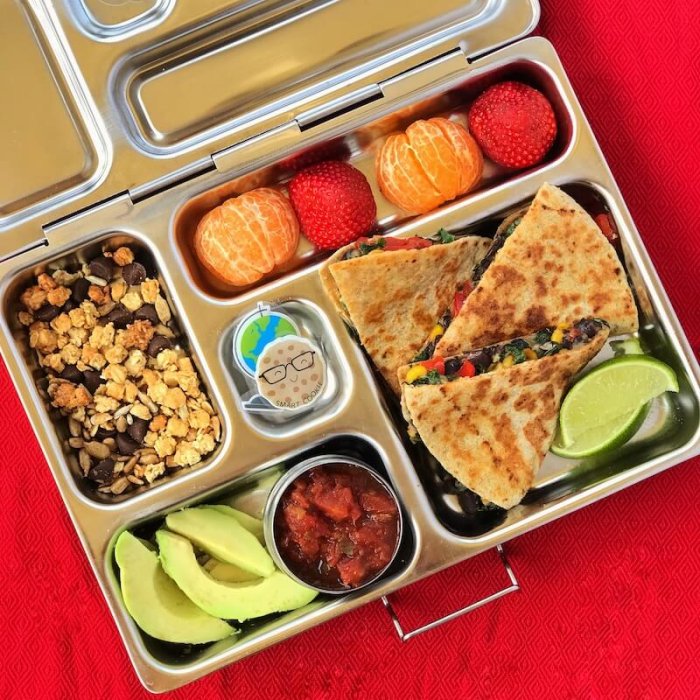 Veggie Quesadilla Lunchbox - How do add veggies to lunch
